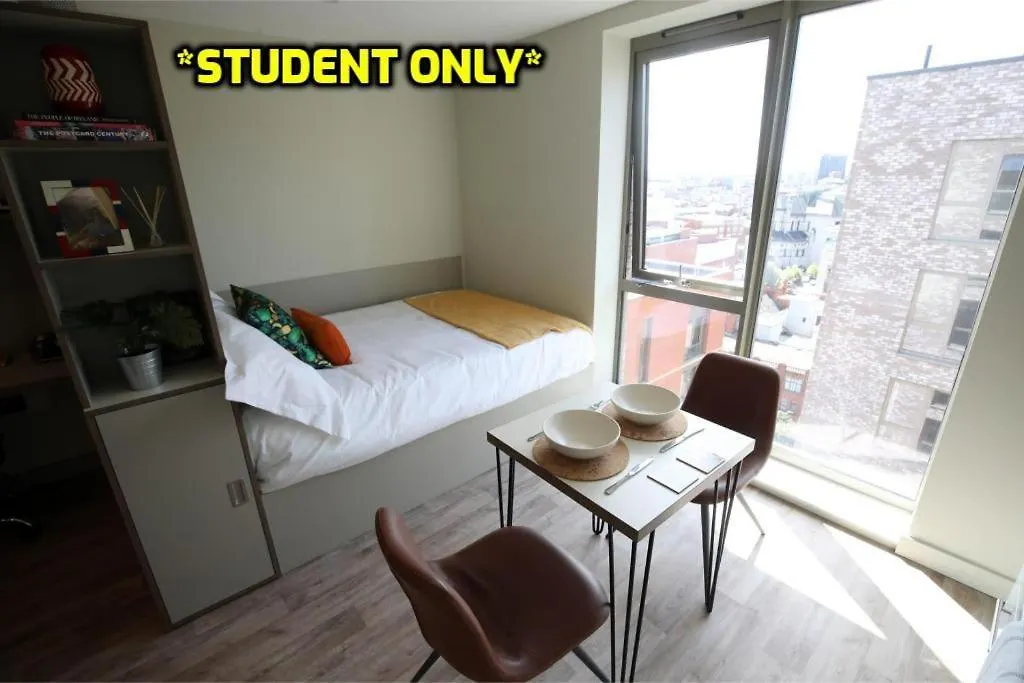 Apartment Zeni Belfast Studios United Kingdom