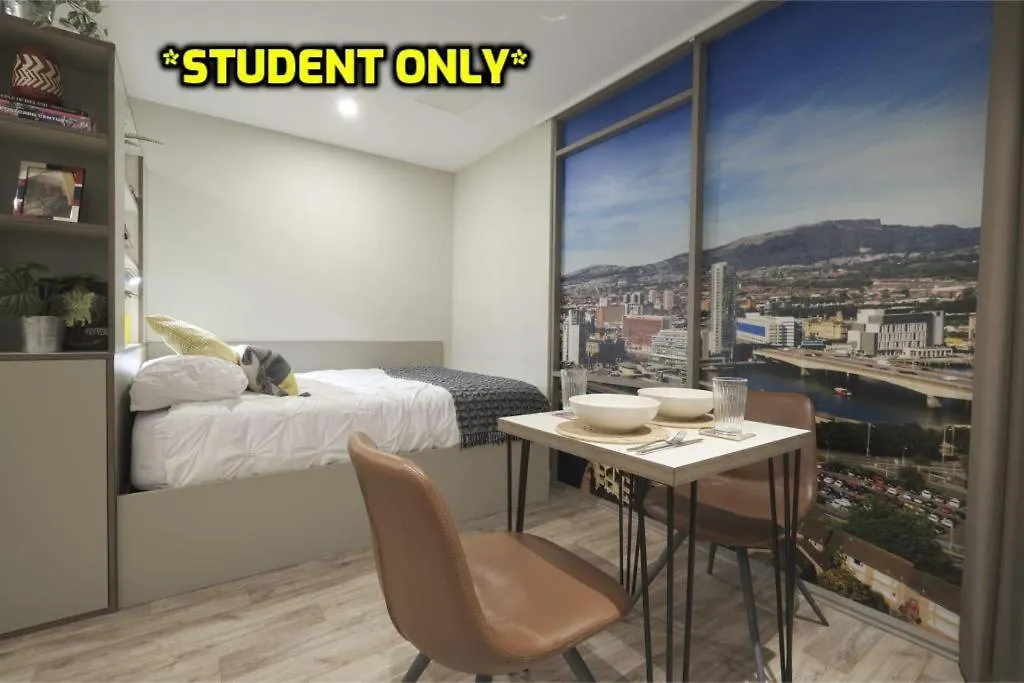 Zeni Belfast Studios Apartment